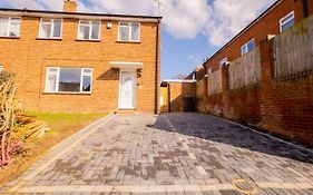 Spring House With Private Parking